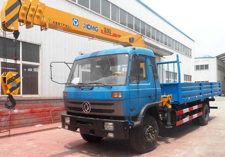 XCMG Official 6 Ton Small Hydraulic Pick Up Truck Crane for Sale